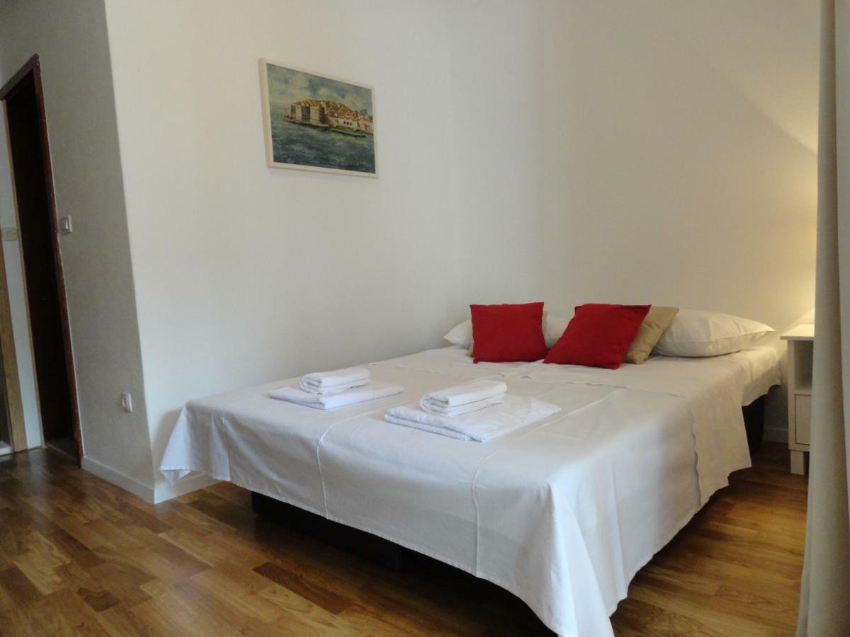 Apartments Anica 2 Макарска Екстериор снимка